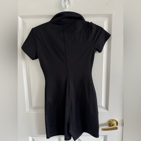 POLO BODYCON ROMPER BLACK SIZE SMALL SHORTS AND SHORT SLEEVE WITH BUTTONS - Picture 10 of 10